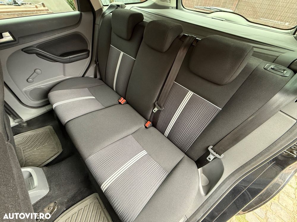 Ford Focus - 3