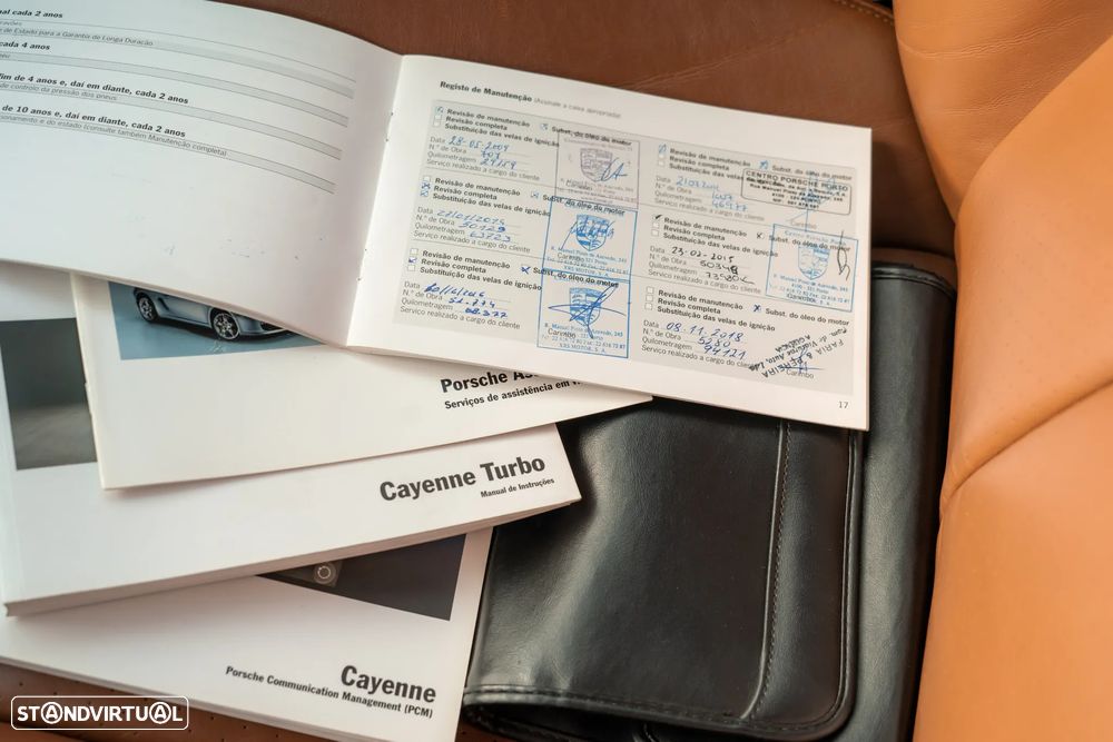 Porsche Cayenne Turbo - 12