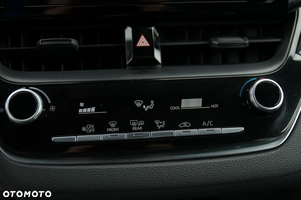 Toyota Corolla - 28