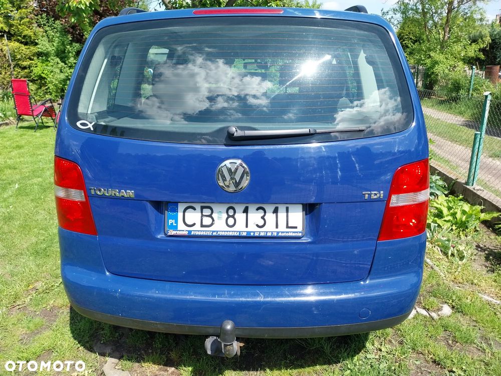 Volkswagen Touran - 5