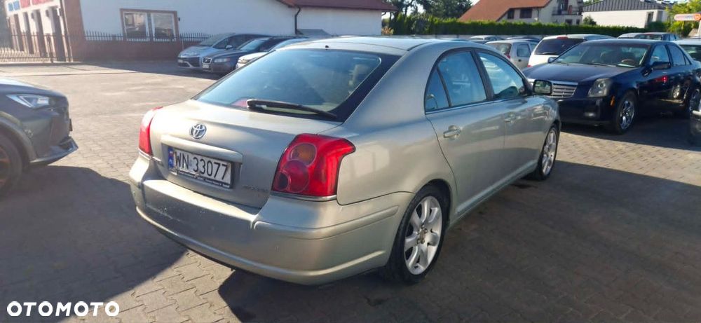 Toyota Avensis - 3