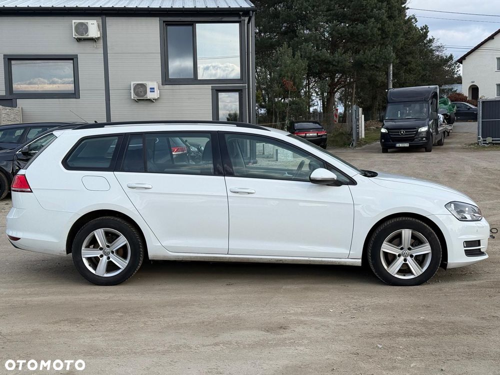 Volkswagen Golf Variant - 8