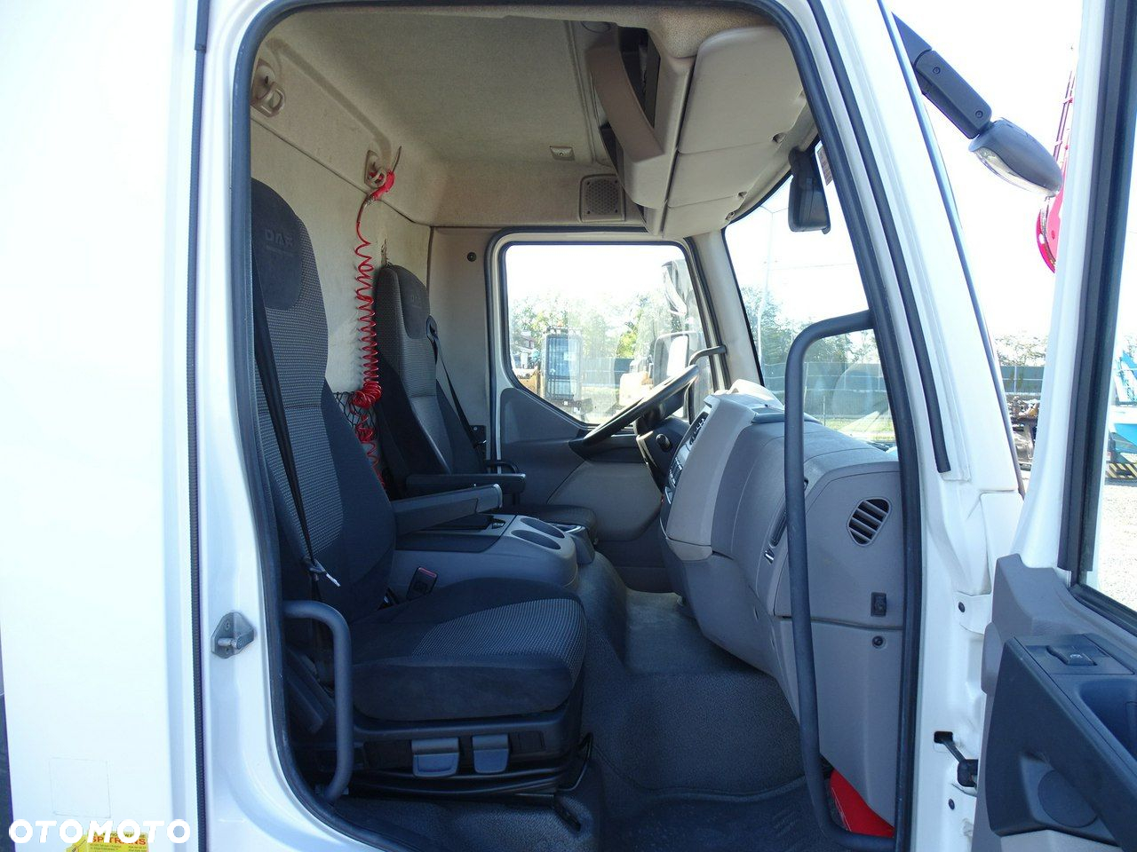 DAF LF 320 Kontener Sprowadzony Euro 6 Winda - 25