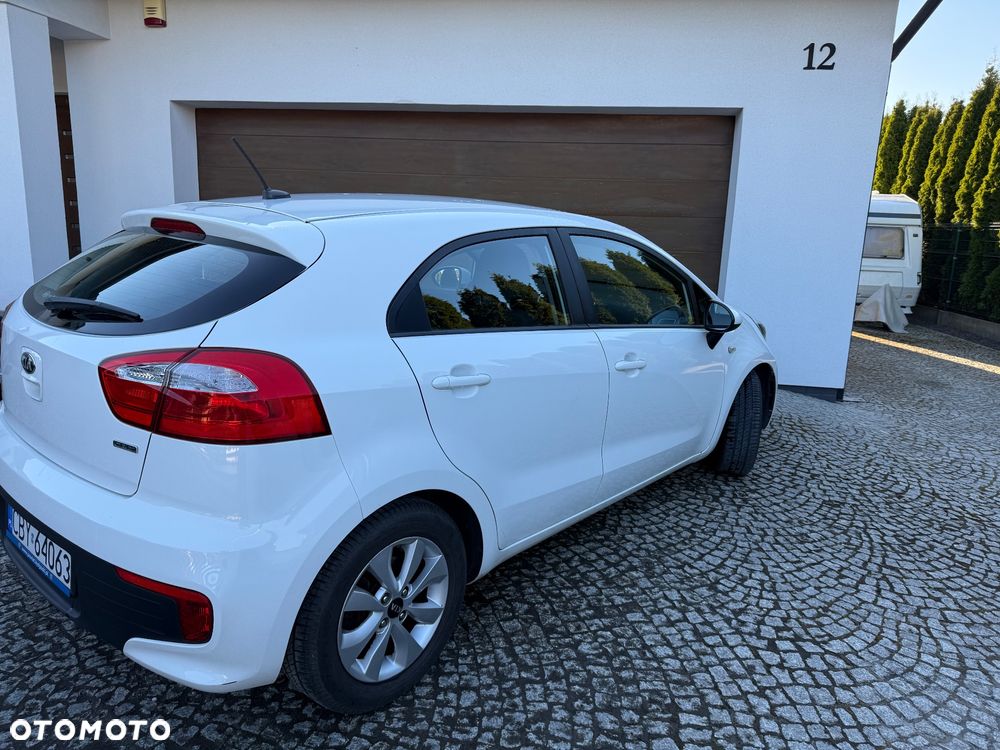 Kia Rio - 9