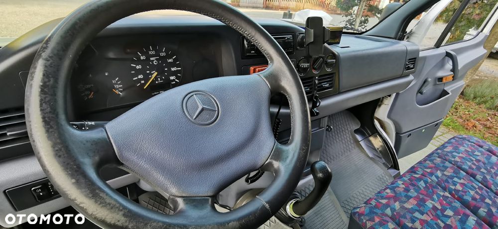 Mercedes-Benz Sprinter - 18