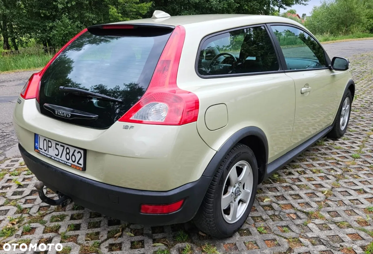 Volvo C30 1.8 Momentum - 8