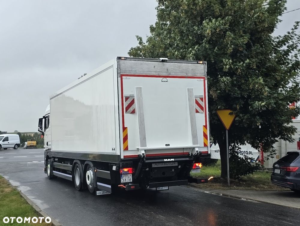 MAN MAN TGX  * chłodnia * izoterma  * thermo king * Carrier * winda*chłodzenie * grzanie * przewierty sterowane * - 6