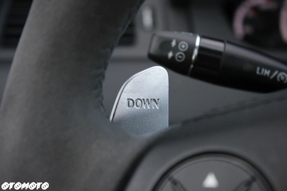 Mercedes-Benz CL - 16