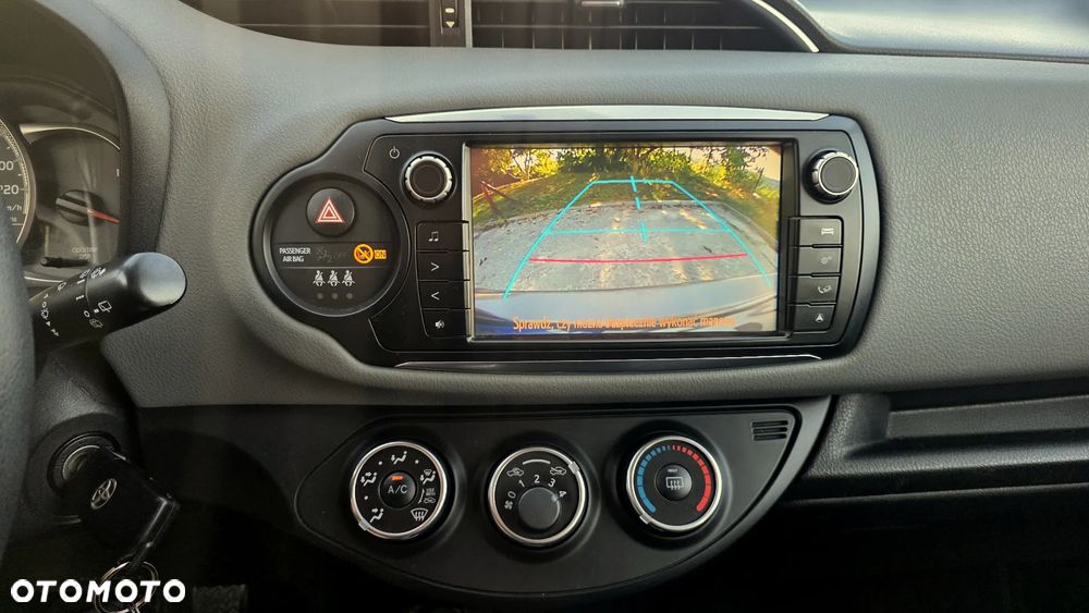 Toyota Yaris 1.33 Premium - 14