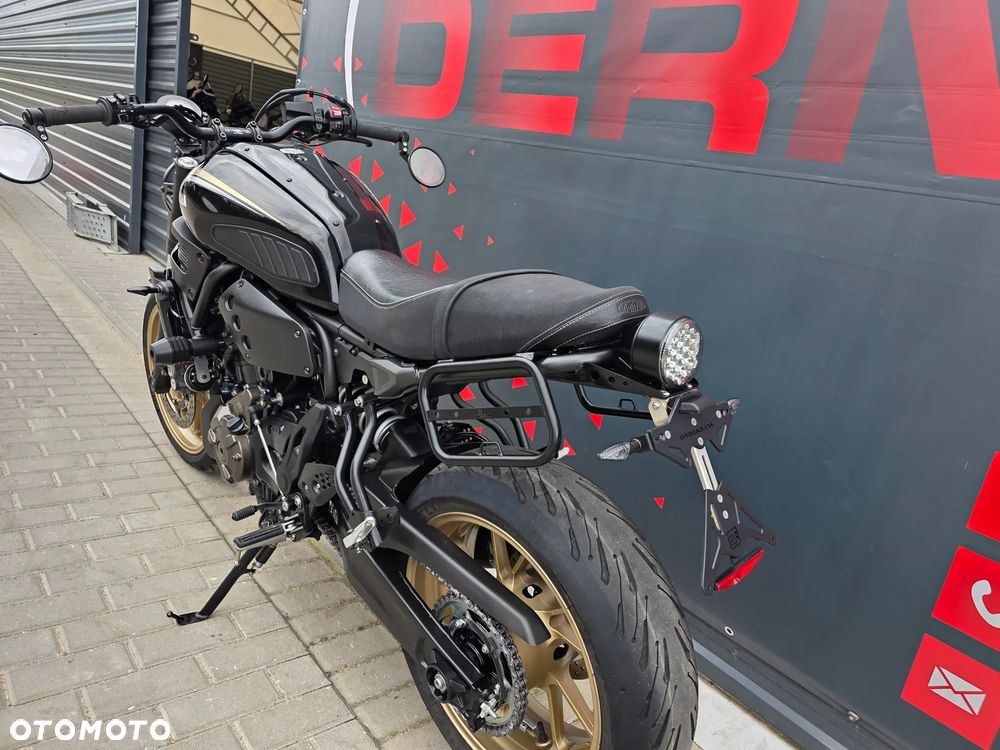 Yamaha XSR - 8