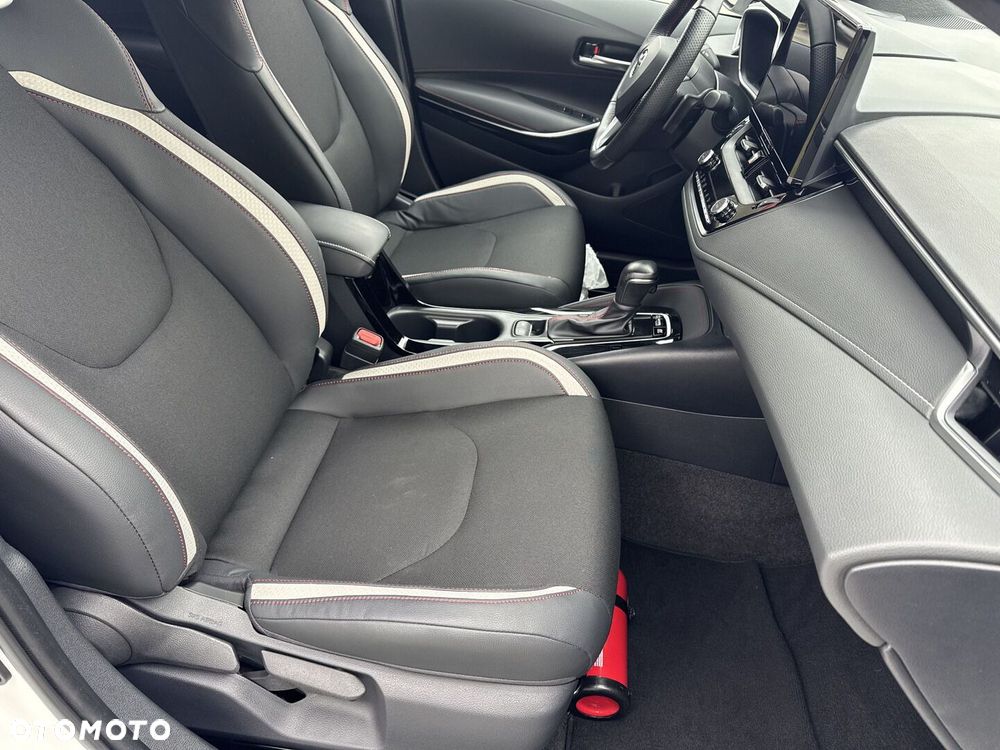 Toyota Corolla 2.0 Hybrid GR Sport - 16