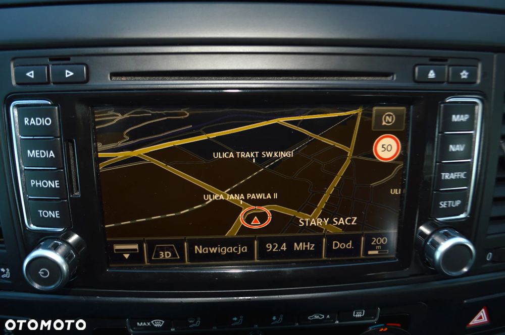 Volkswagen Multivan - 25