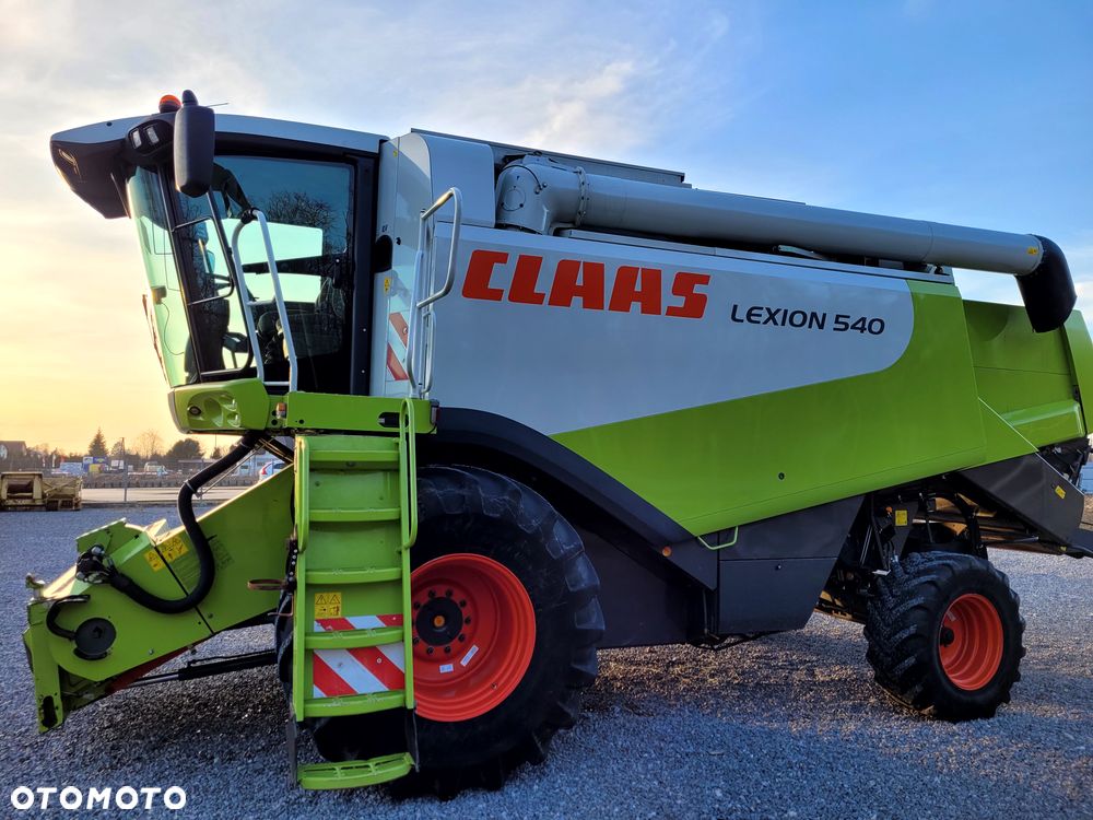 Claas LEXION 540 heder Vario V660 - 11