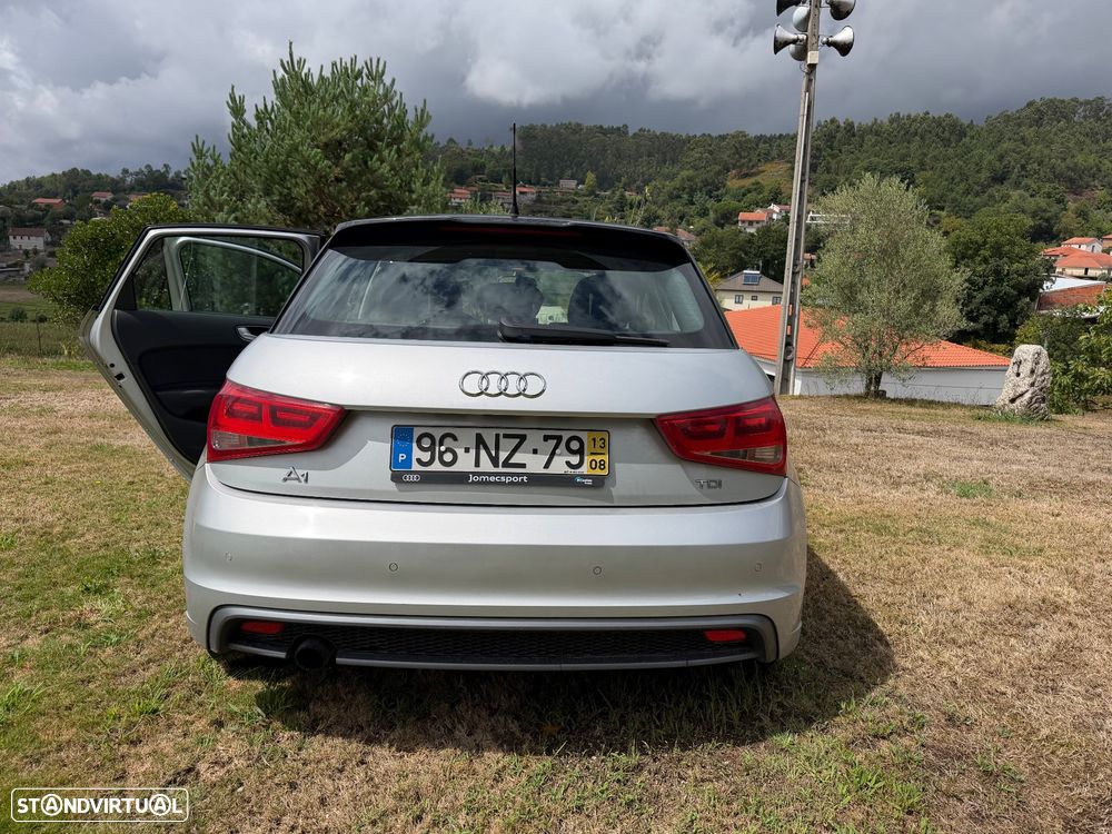 Audi A1 Sportback 1.6 TDI Admired - 5