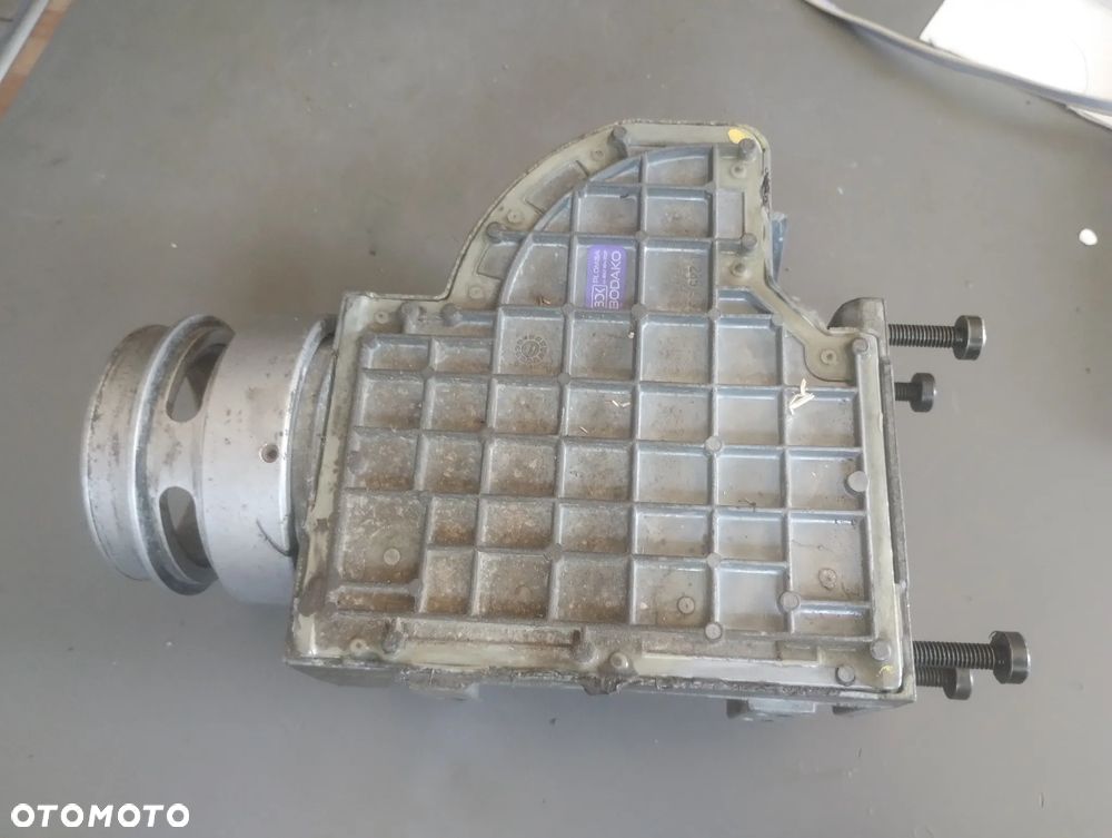 VOLKSWAGEN PASSAT B4 91-96 r. 2,0 B 85 kW przepływomierz BOSCH 0280202130 + - 5