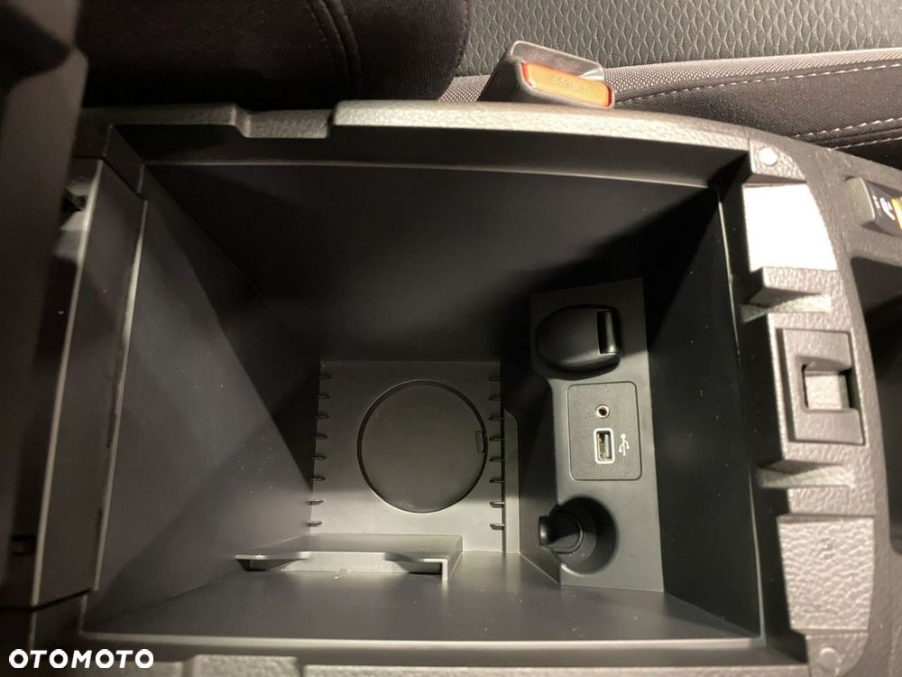 Nissan Qashqai 1.3 DIG-T N-Connecta - 33
