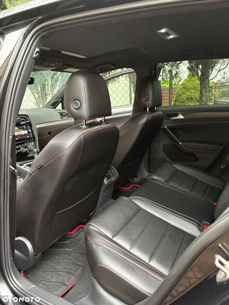Volkswagen Golf GTI (BlueMotion Technology) Performance - 32