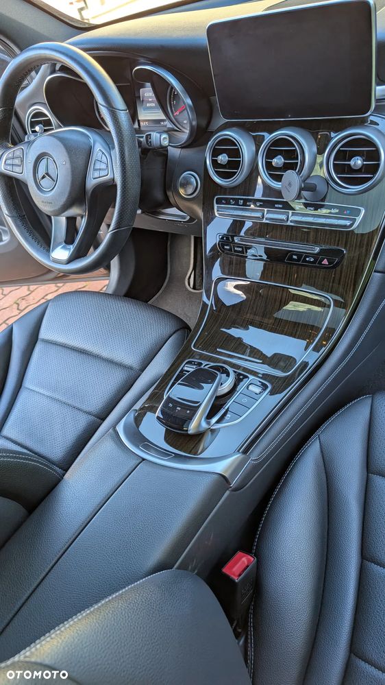 Mercedes-Benz GLC 300 4Matic 9G-TRONIC - 11