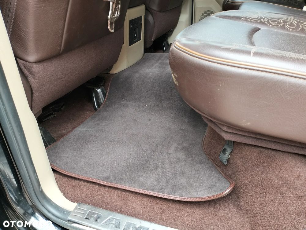 RAM 1500 5.7 Crew Cab Longhorn - 19