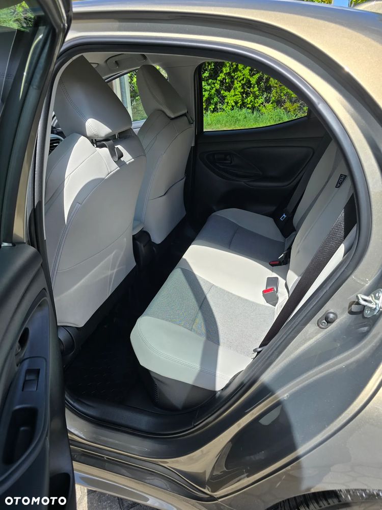 Toyota Yaris - 21