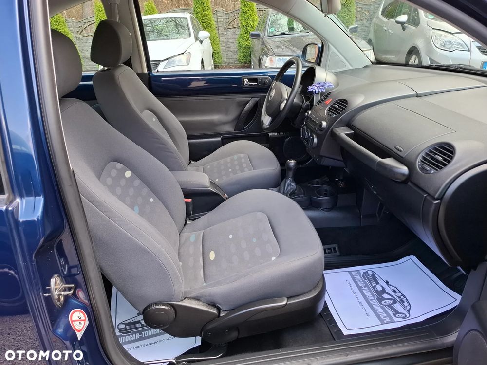 Volkswagen New Beetle 1.6 Arte - 21