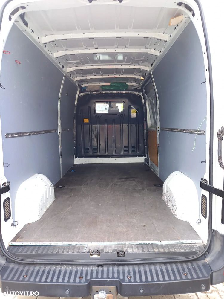 Opel Movano - 11