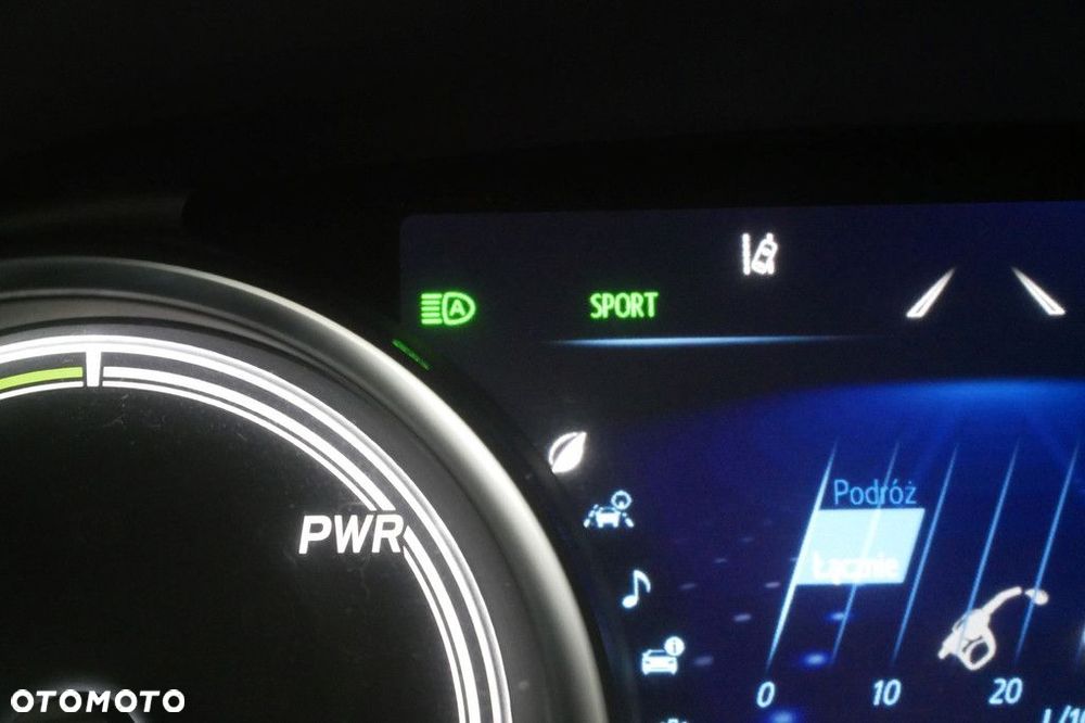 Toyota Camry 2.5 Hybrid Comfort CVT - 21