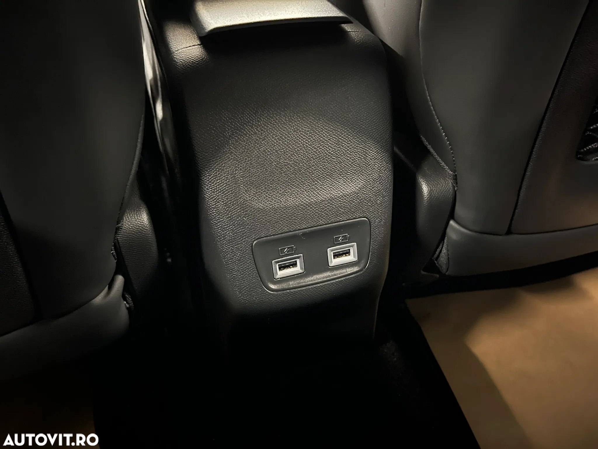 Peugeot 2008 1.2 PureTech BVM6 STT GT - 31
