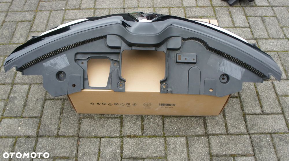 PRZEDNI ZDERZAK GRILL RENAULT CAPTUR II - 15