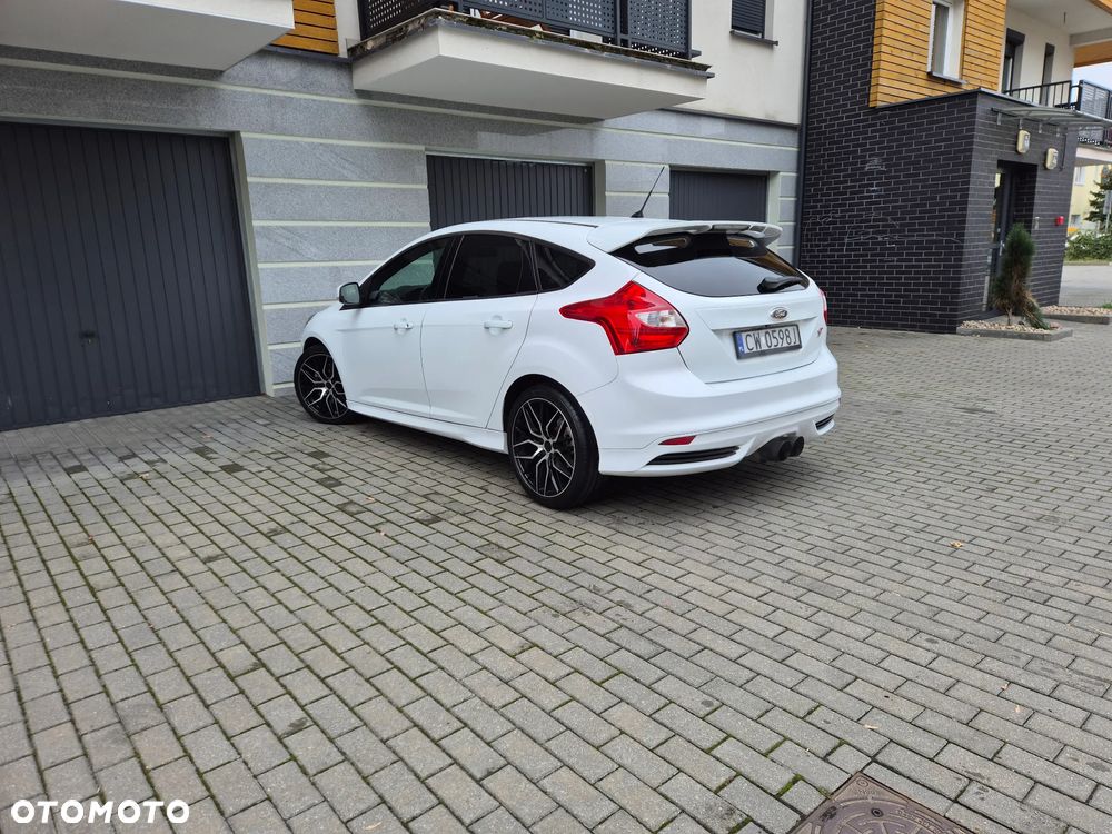 Ford Focus - 4