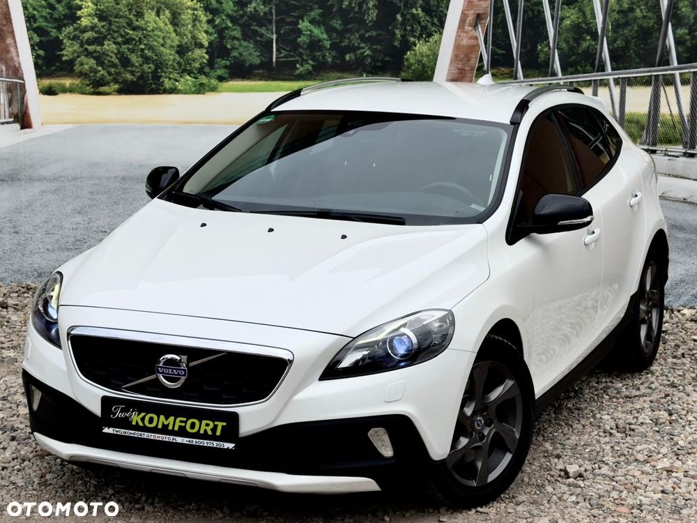 Volvo V40 Cross Country - 3