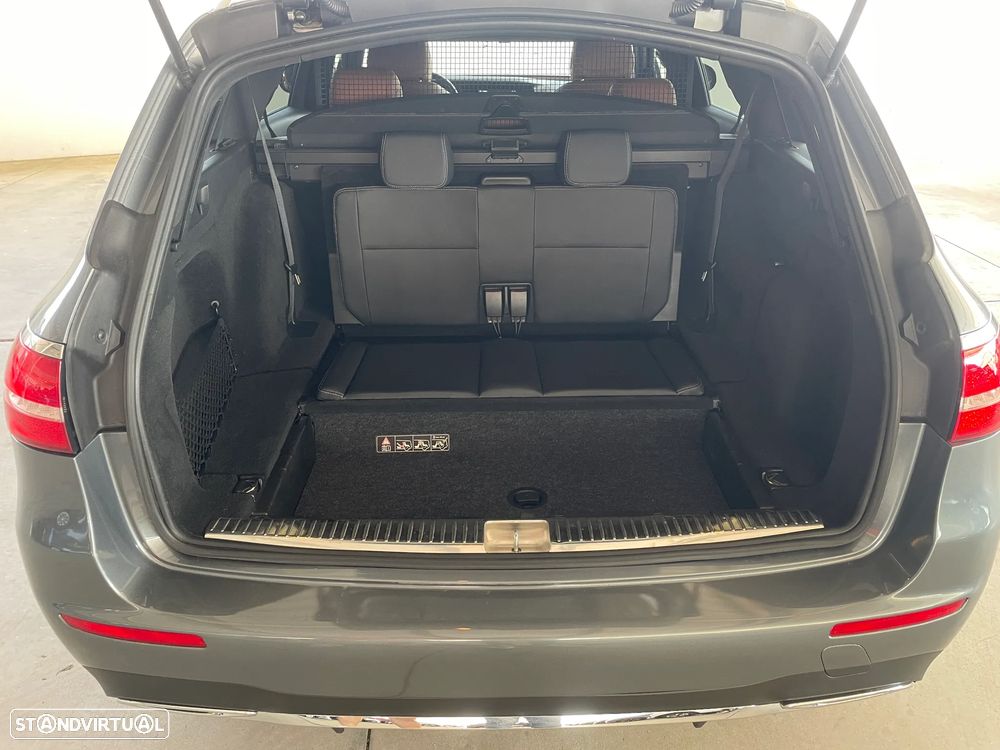 Mercedes-Benz E 220 d 4Matic 9G-TRONIC AMG Line - 5