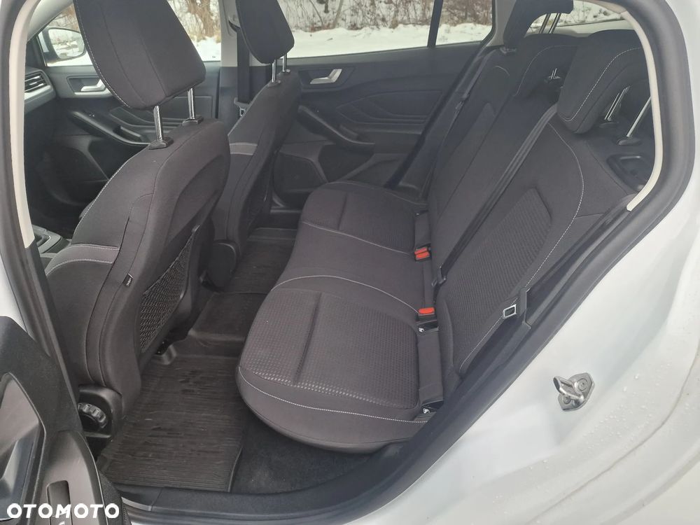 Ford Focus SW 1.5 TDCi DPF S&S - 18