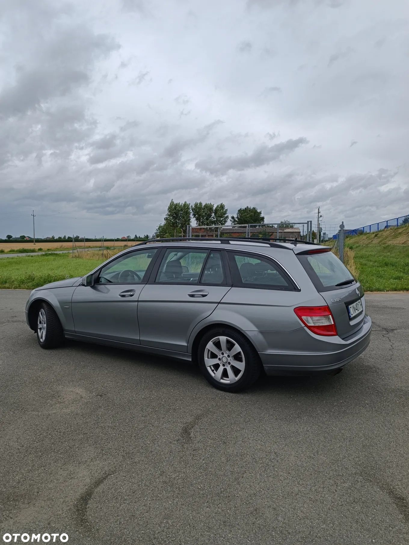 Mercedes-Benz Klasa C 180 T CGI BlueEFFICIENCY - 13
