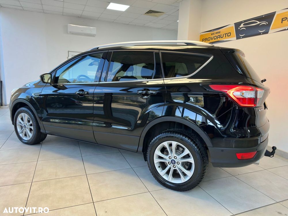 Ford Kuga 2.0 TDCi 4x4 Aut. Titanium - 3