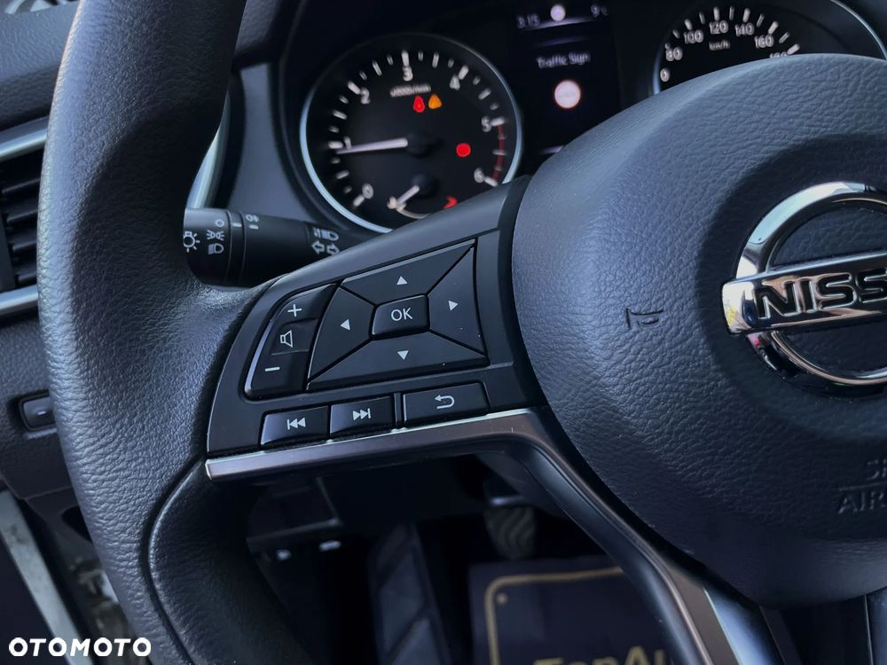 Nissan Qashqai 1.5 dCi N-CONNECTA - 24