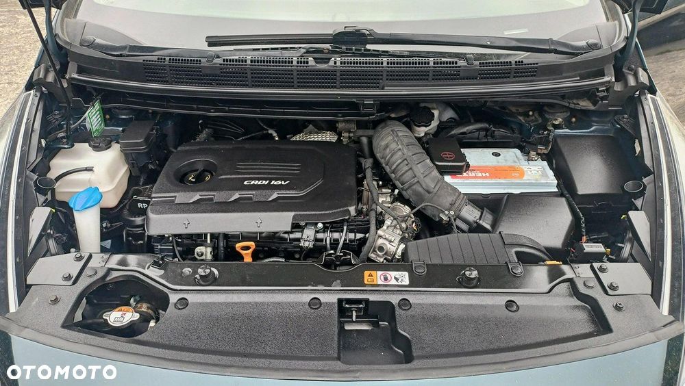 Kia Carens 1.7 CRDi L 7os - 37
