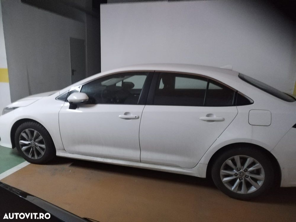 TOYOTA Corolla 2023 — imagine 5