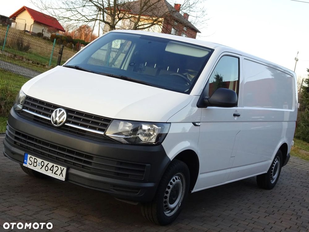 Volkswagen Transporter - 1