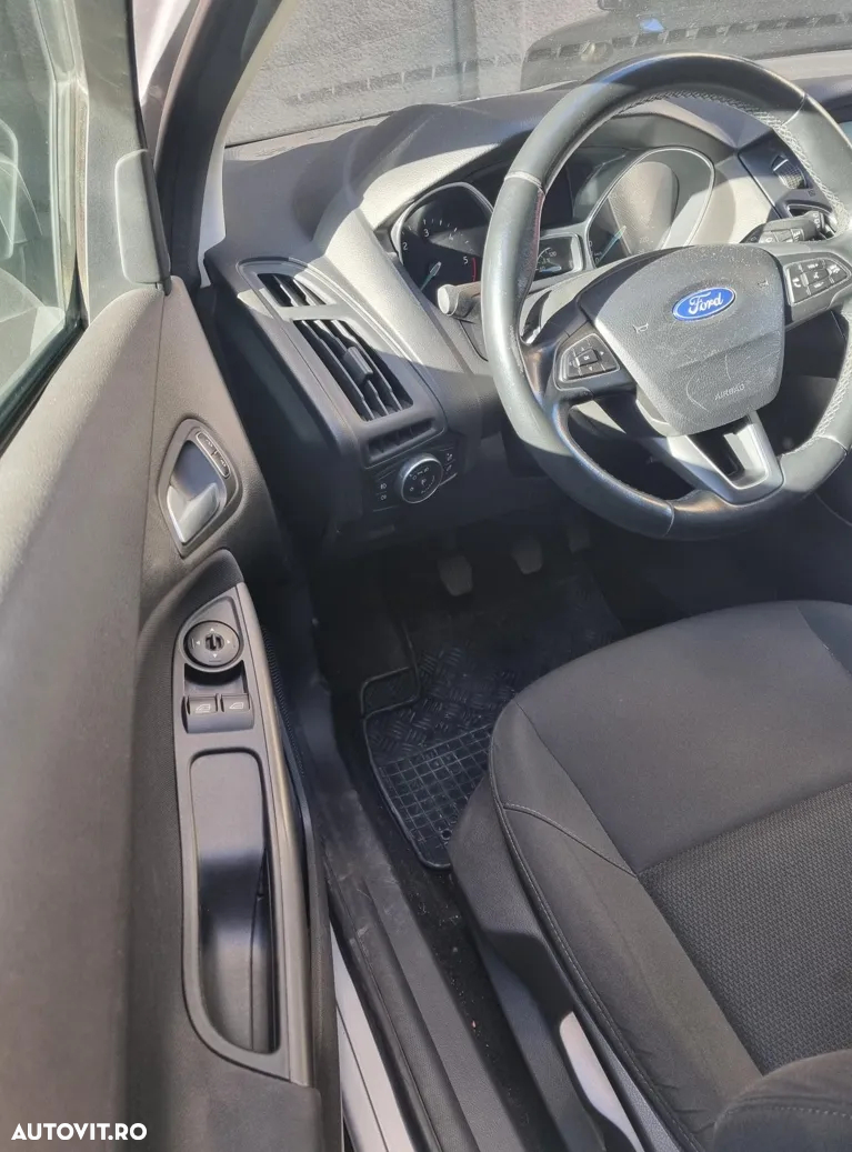Ford Focus 1.6 TDCi DPF Trend - 13