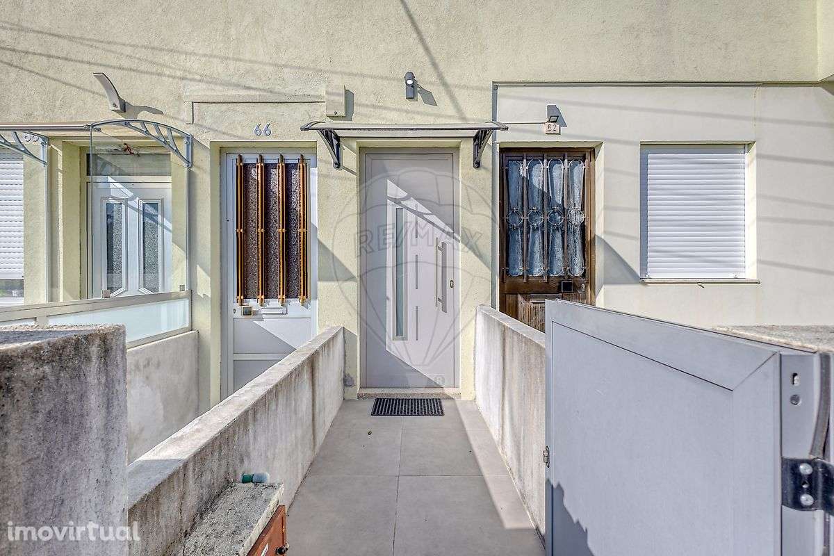 Moradia T2 para venda - Grande imagem: 3/15