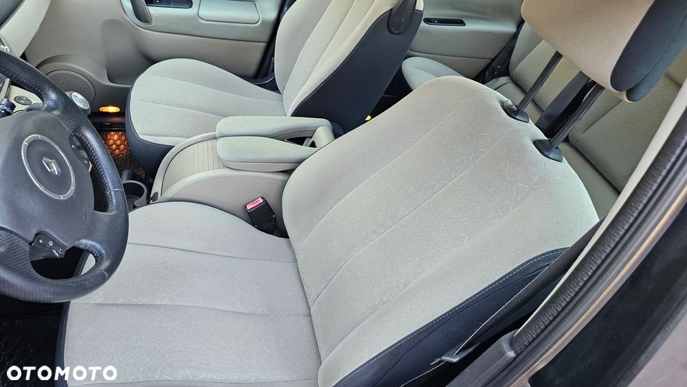Renault Scenic 1.9 dCi Privilege - 35