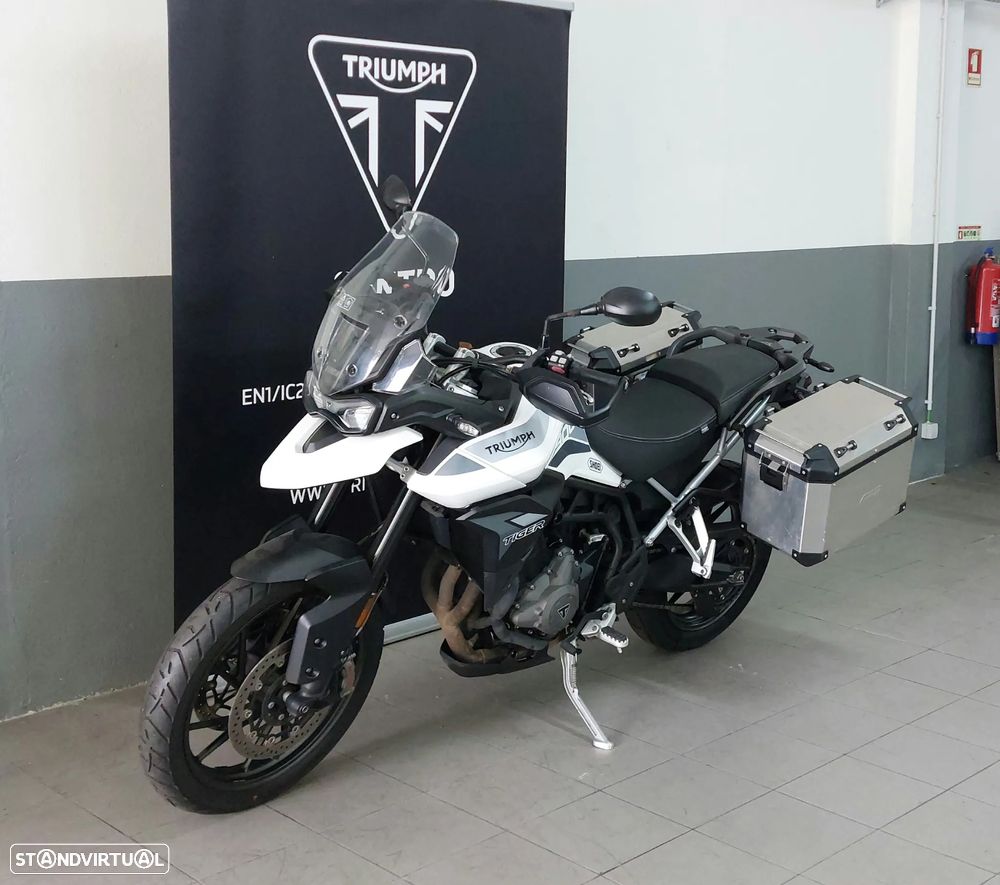 Triumph Tiger 900 GT - 3