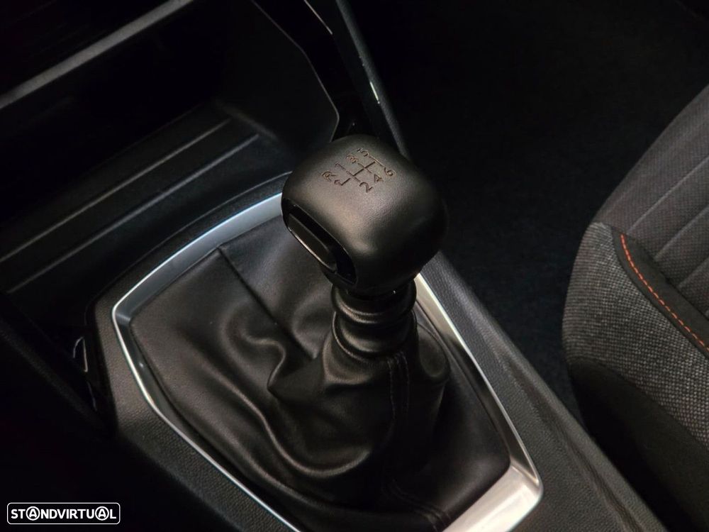 Peugeot 2008 PureTech 100 Active - 19
