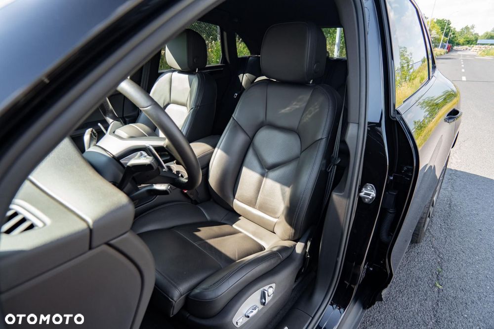 Porsche Macan S - 13