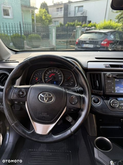Toyota RAV4 - 4