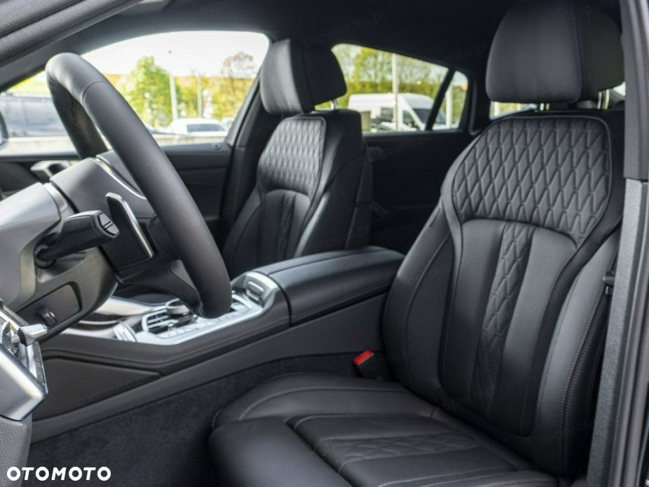 BMW X6 xDrive40d mHEV sport - 8