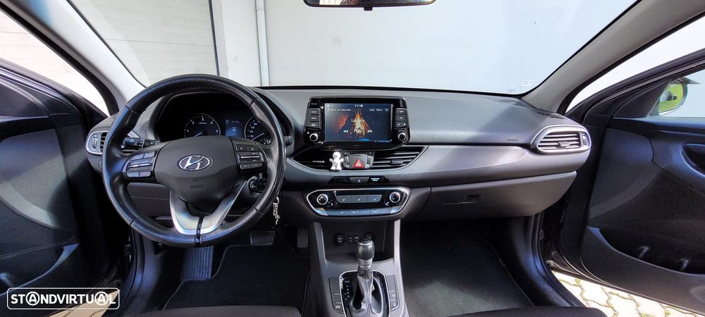 Hyundai i30 SW 1.6 CRDi Style Plus TA 7DCT - 6