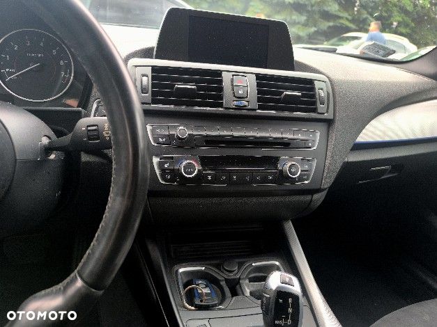 BMW Seria 1 116i - 6