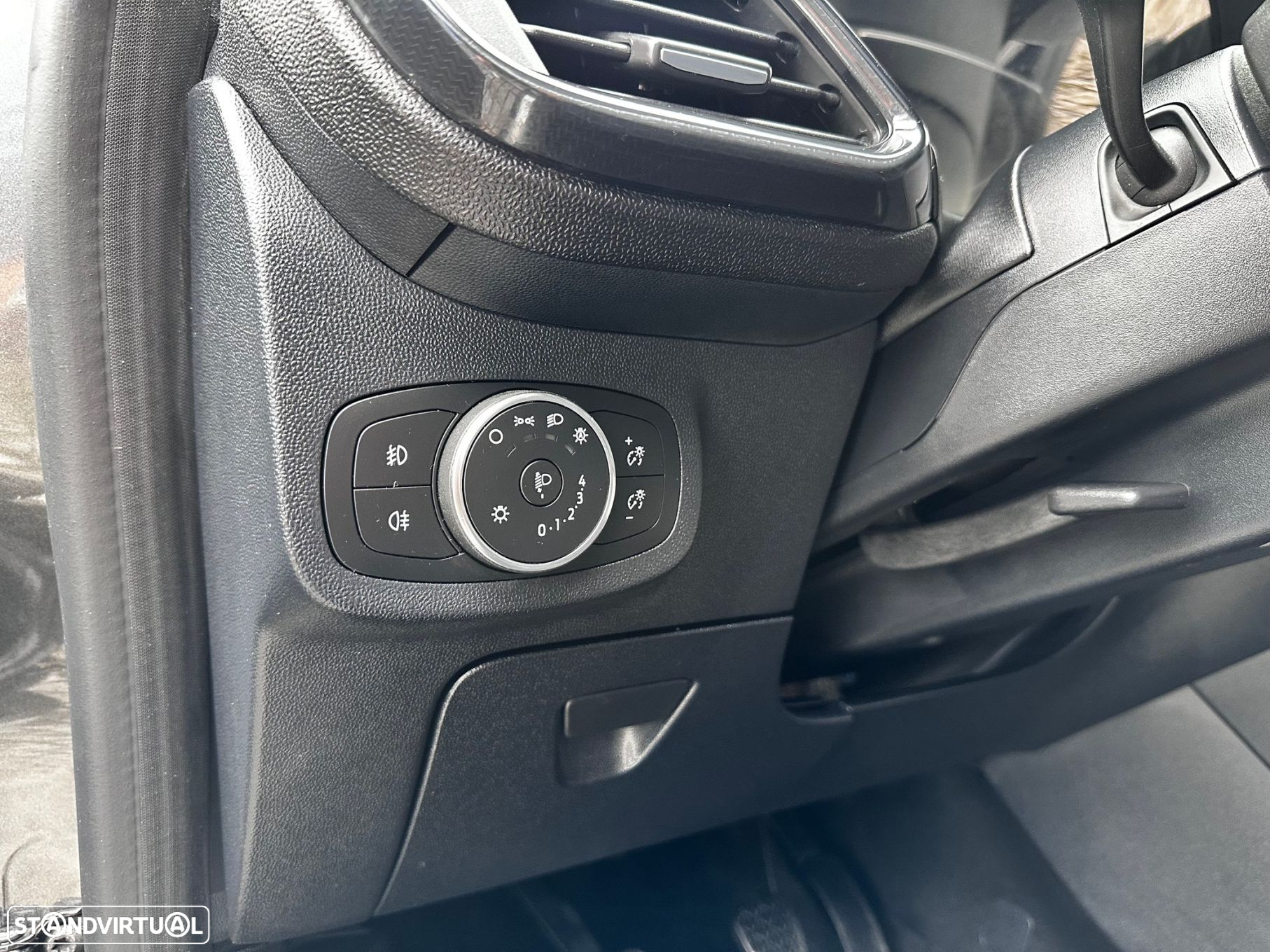Ford Fiesta 1.0 EcoBoost Active+ - 24